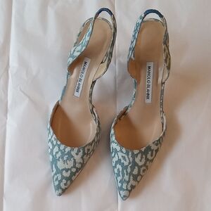 Manolo Blahnik Carolyne Blue LEO Patterned Women's Shoes